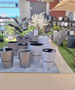 Zelf water gevende bloempotten